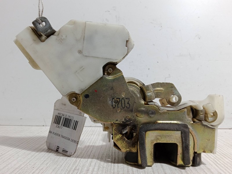 Recambio de cerradura puerta trasera derecha para nissan micra ii (k11) 1.0 i 16v referencia OEM IAM 8255261001.89-A523R  