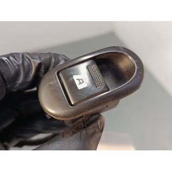 MANDO ELEVALUNAS DELANTERO IZQUIERDO 96401469XT 