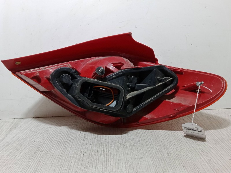 Recambio de piloto trasero izquierdo para peugeot 207/207+ (wa_, wc_) 1.6 hdi referencia OEM IAM   