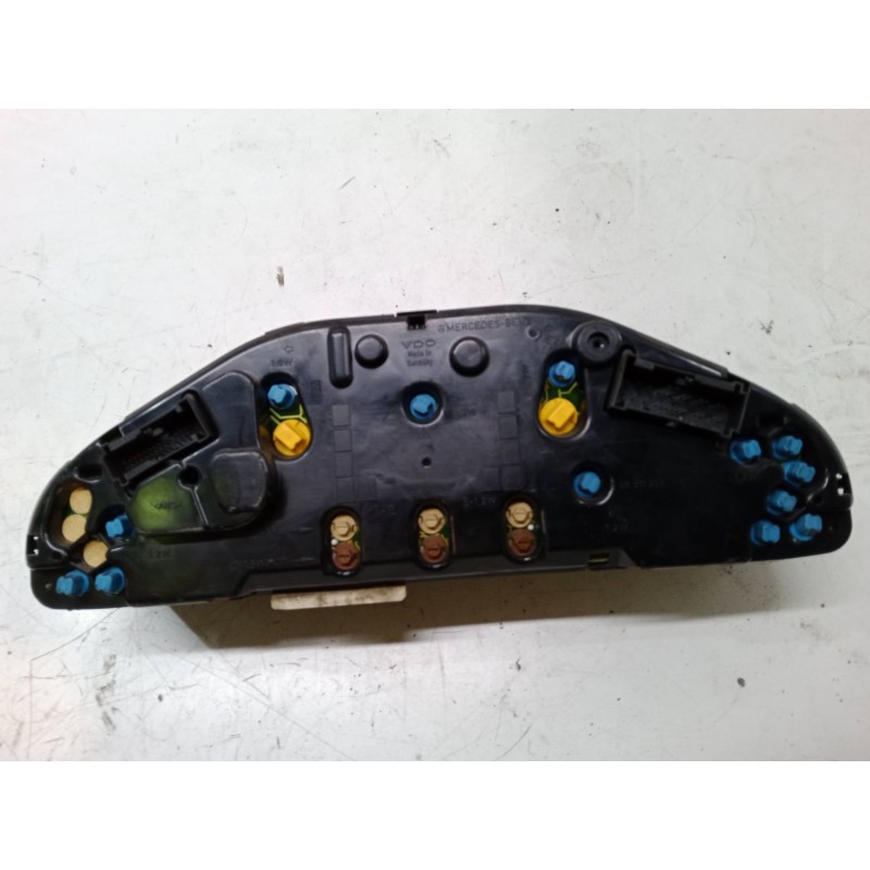 Recambio de cuadro instrumentos para mercedes-benz clase-e caja/chasis (vf210) e 290 td (210.617) referencia OEM IAM   