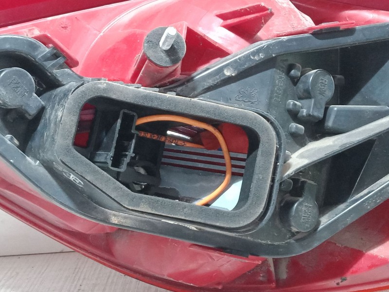Recambio de piloto trasero izquierdo para peugeot 207/207+ (wa_, wc_) 1.6 hdi referencia OEM IAM   