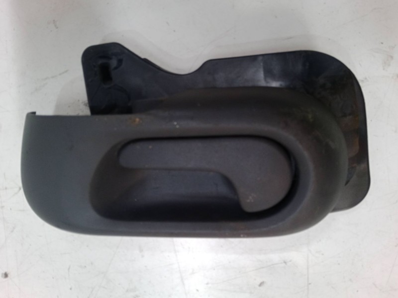 Recambio de maneta interior puerta delantera izquierda para opel corsa c (x01) 1.2 (f08, f68) referencia OEM IAM   