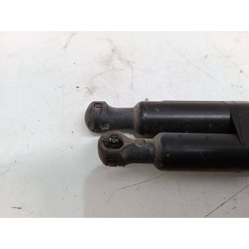 Recambio de amortiguadores malet/porton para renault clio iii (br0/1, cr0/1) 1.2 16v (br0p, cr0p) referencia OEM IAM   