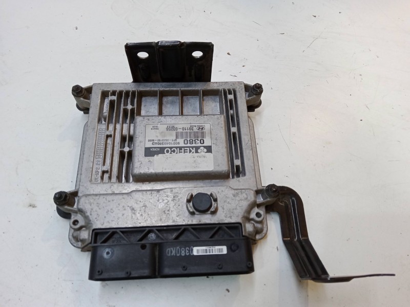 Recambio de centralita motor uce para hyundai i20 i (pb, pbt) 1.2 referencia OEM IAM 9001040380KD GPB-B52DFS0-5000 3911003256