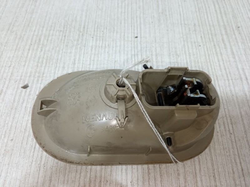 Recambio de maneta interior puerta trasera izquierda para renault grand scénic ii (jm0/1_) 1.9 dci (jm14) referencia OEM IAM 820
