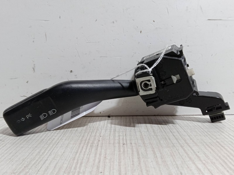 Recambio de mando de intermitencia para volkswagen golf v (1k1) 1.6 referencia OEM IAM 1K0953513  ANP80H012A