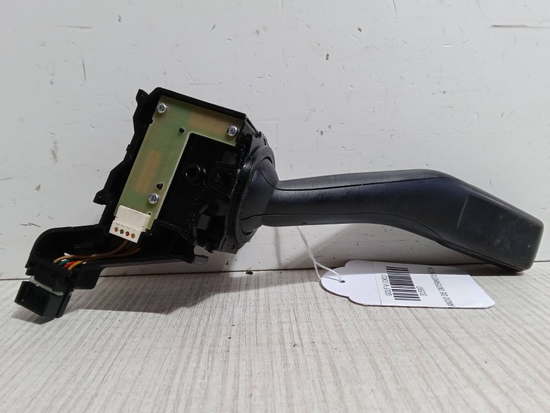 Recambio de mando de intermitencia para volkswagen golf v (1k1) 1.6 referencia OEM IAM 1K0953513  ANP80H012A