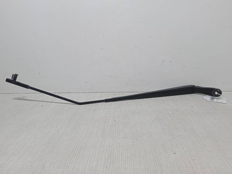 BRAZO LIMPIA DELANTERO DERECHO 