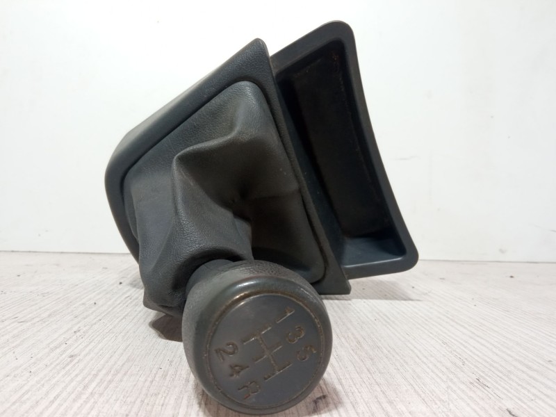 Recambio de pomo palanca cambio para peugeot bipper tepee 1.4 hdi referencia OEM IAM 7354613210 901030225012 