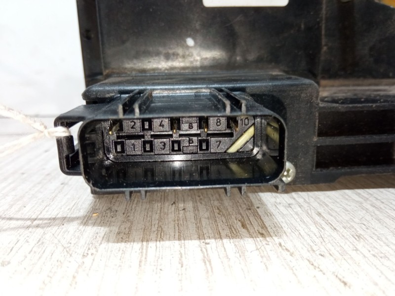 Recambio de cerradura puerta delantera derecha para ford fiesta v (jh_, jd_) 1.4 tdci referencia OEM IAM 256A-A21812-EJ  