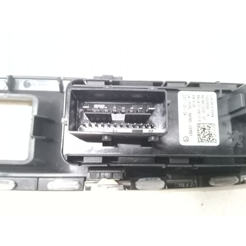 Recambio de mando elevalunas delantero izquierdo para peugeot 3008 suv (mc_, mr_, mj_, m4_) 1.2 thp/ puretech 130 (mrhnsm, mrhns