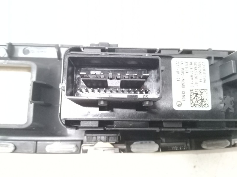 Recambio de mando elevalunas delantero izquierdo para peugeot 3008 suv (mc_, mr_, mj_, m4_) 1.2 thp/ puretech 130 (mrhnsm, mrhns