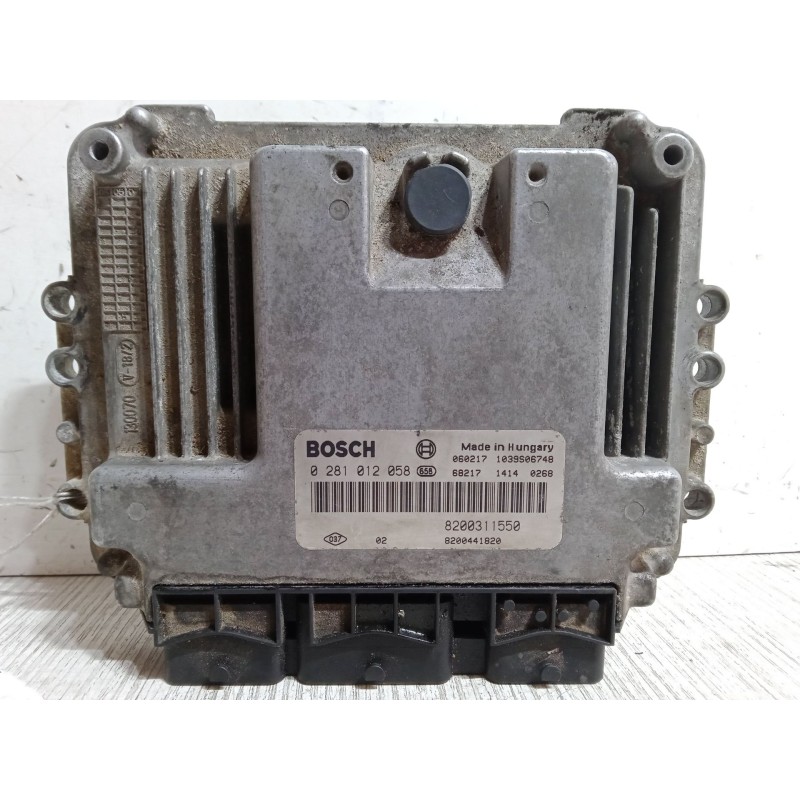 Recambio de centralita motor uce para renault espace iv (jk0/1_) 2.2 dci (jk0h) referencia OEM IAM 82003115508200441820  0281012