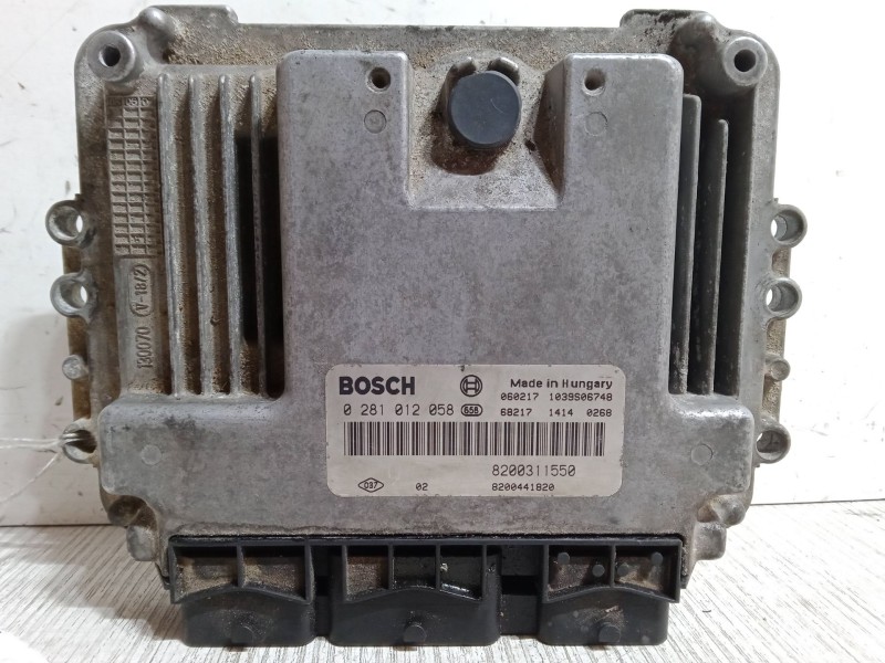 Recambio de centralita motor uce para renault espace iv (jk0/1_) 2.2 dci (jk0h) referencia OEM IAM 82003115508200441820  0281012