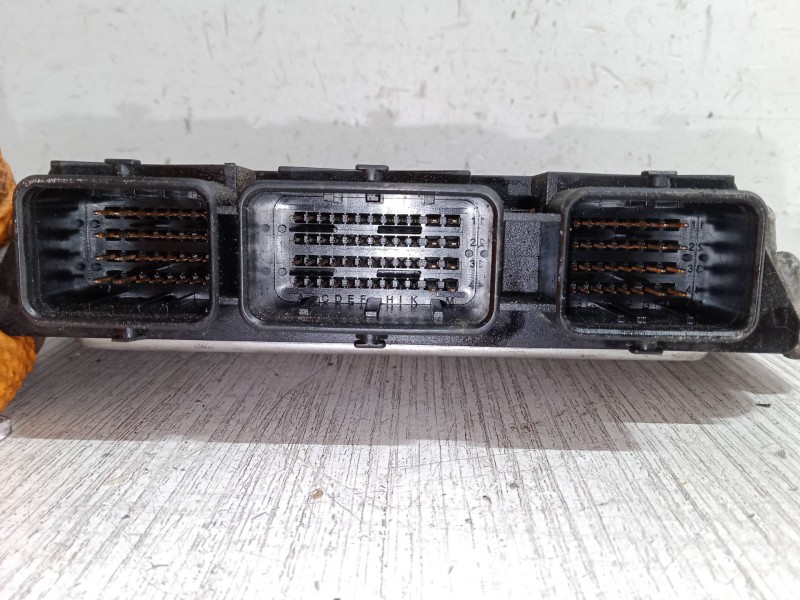 Recambio de centralita motor uce para renault espace iv (jk0/1_) 2.2 dci (jk0h) referencia OEM IAM 82003115508200441820  0281012