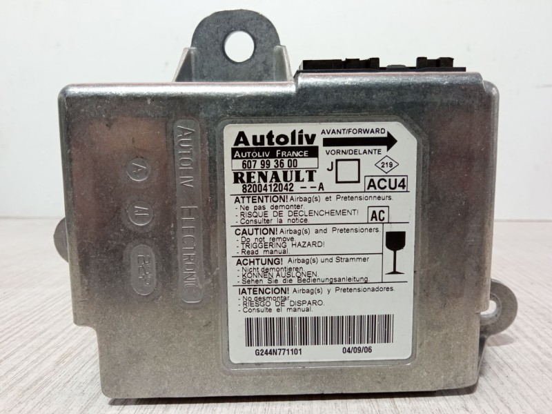 Recambio de centralita airbag para renault scénic ii (jm0/1_) 2.0 dci (jm1k) referencia OEM IAM 8200412042A  607993600