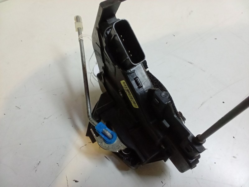 Recambio de cerradura puerta trasera derecha para kia stonic (yb) 1.0 t-gdi referencia OEM IAM   