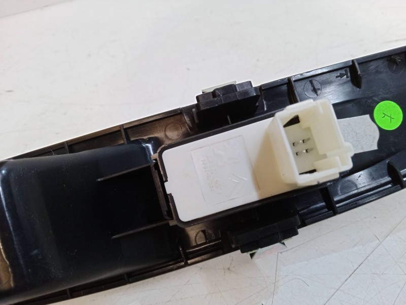 Recambio de mando elevalunas trasero izquierdo para peugeot 3008 suv (mc_, mr_, mj_, m4_) 1.2 thp/ puretech 130 (mrhnsm, mrhnsu,