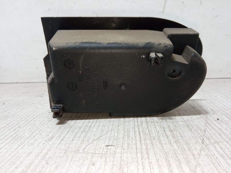Recambio de maneta interior puerta delantera derecha para ford mondeo i sedán (gbp) 1.8 td referencia OEM IAM   