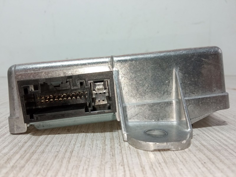 Recambio de centralita airbag para renault scénic ii (jm0/1_) 2.0 dci (jm1k) referencia OEM IAM 8200412042A  607993600