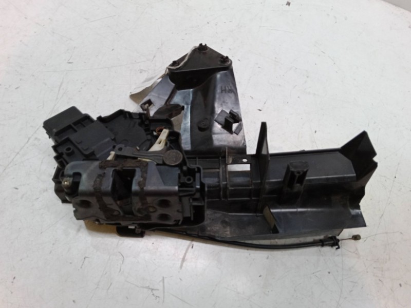 Recambio de cerradura puerta delantera derecha para ford focus ii (da_, hcp, dp) 1.6 tdci referencia OEM IAM    Recambio de cerradura puerta delantera derecha para ford focus ii (da_, hcp, dp) 1.6 tdci referencia OEM IAM