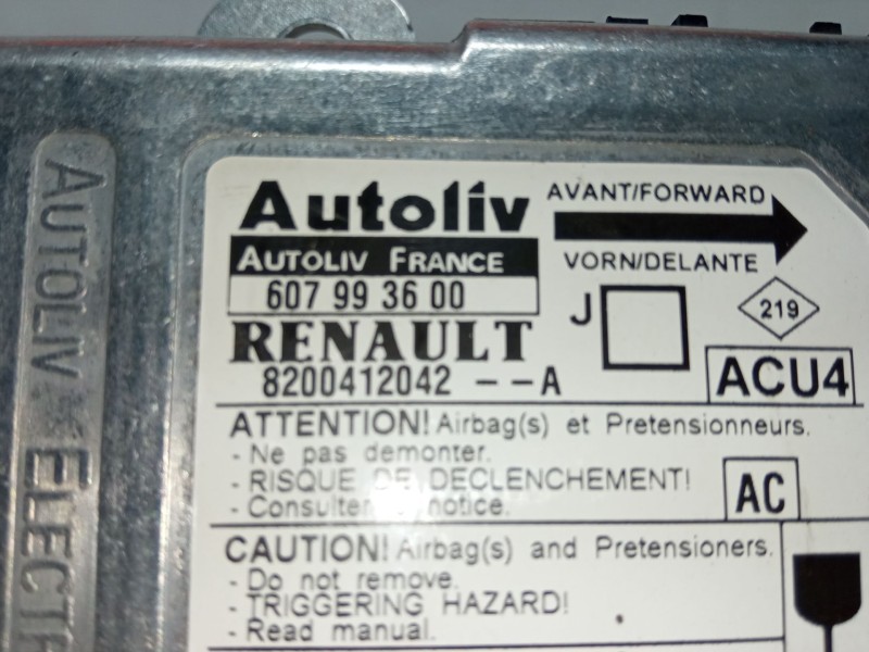 Recambio de centralita airbag para renault scénic ii (jm0/1_) 2.0 dci (jm1k) referencia OEM IAM 8200412042A  607993600