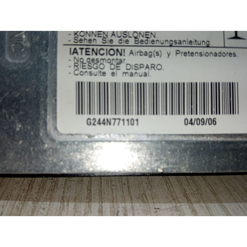 Recambio de centralita airbag para renault scénic ii (jm0/1_) 2.0 dci (jm1k) referencia OEM IAM 8200412042A  607993600