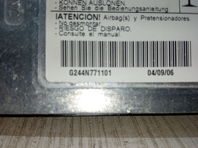 Recambio de centralita airbag para renault scénic ii (jm0/1_) 2.0 dci (jm1k) referencia OEM IAM 8200412042A  607993600