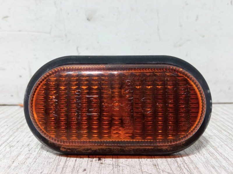 Recambio de intermitente lateral derecho para renault kangoo (kc0/1_) 1.5 dci (kc08, kc09) referencia OEM IAM   