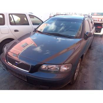 VOLVO V70 II (285)
