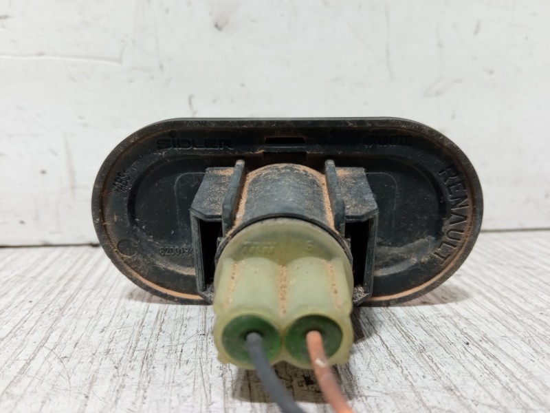 Recambio de intermitente lateral derecho para renault kangoo (kc0/1_) 1.5 dci (kc08, kc09) referencia OEM IAM   