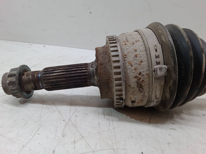 Recambio de transmision delantera derecha para toyota corolla (_e12_) 1.4 vvt-i (zze120_) referencia OEM IAM   