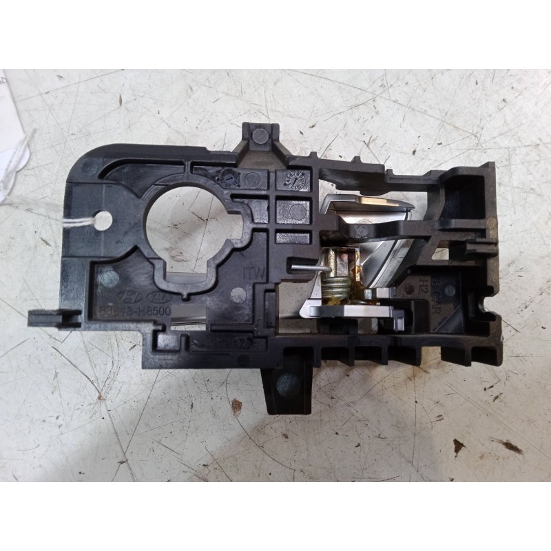 Recambio de maneta interior puerta trasera izquierda para kia stonic (yb) 1.0 t-gdi referencia OEM IAM   