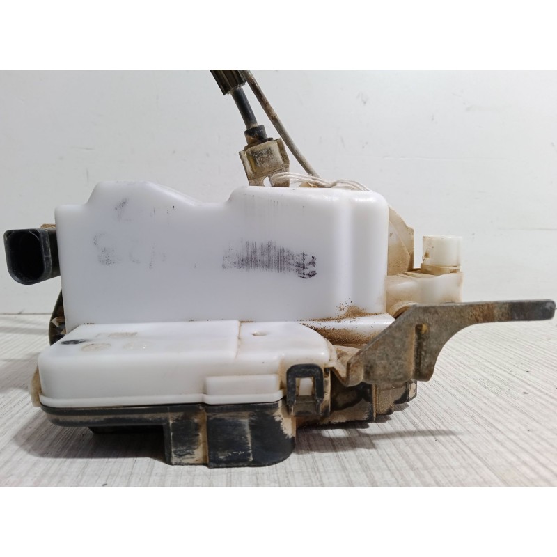 Recambio de cerradura puerta delantera izquierda para seat ibiza ii (6k1) 1.4 i referencia OEM IAM ZSB6K4837015D  