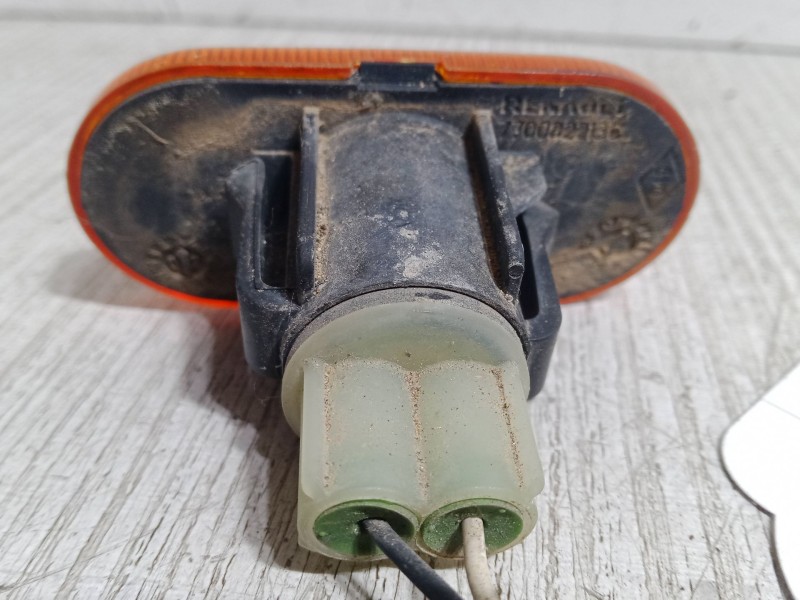 Recambio de intermitente lateral izquierdo para renault twingo i (c06_) 1.2 (c066, c068) referencia OEM IAM   