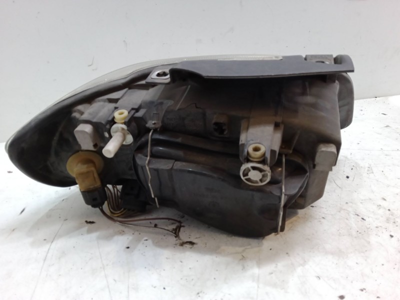 Recambio de faro izquierdo para seat ibiza ii (6k1) 1.4 i referencia OEM IAM   