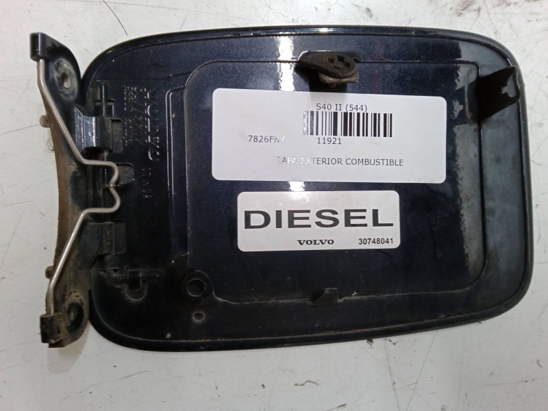 Recambio de tapa exterior combustible para volvo s40 ii (544) 2.0 d referencia OEM IAM   