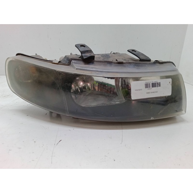 Recambio de faro derecho para seat toledo ii (1m2) 1.9 tdi referencia OEM IAM   