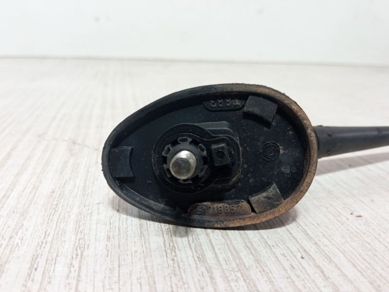 Recambio de base de antena para peugeot bipper tepee 1.4 hdi referencia OEM IAM   