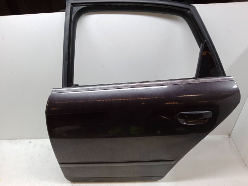Recambio de puerta trasera izquierda para audi a4 b7 (8ec) 2.0 tdi 16v referencia OEM IAM   