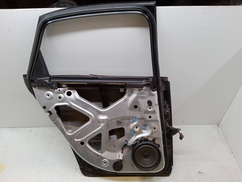 Recambio de puerta trasera izquierda para audi a4 b7 (8ec) 2.0 tdi 16v referencia OEM IAM   