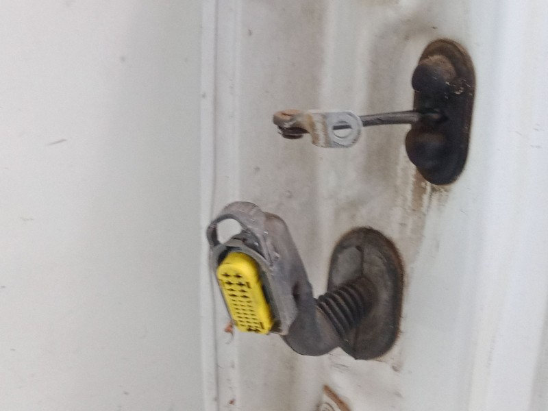 Recambio de puerta delantera derecha para renault kangoo (kc0/1_) 1.5 dci (kc08, kc09) referencia OEM IAM   