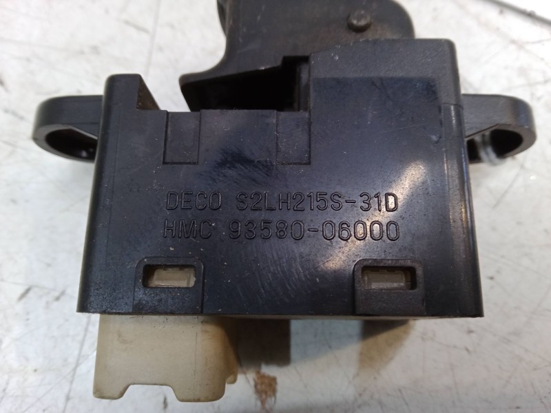 Recambio de mando elevalunas delantero derecho para hyundai atos (mx) 1.0 i referencia OEM IAM   