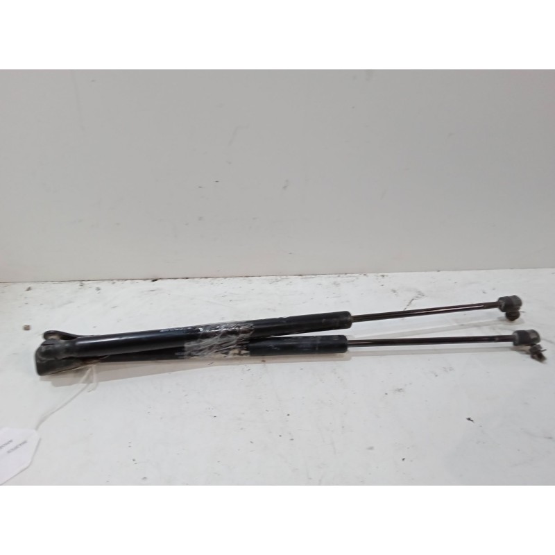 Recambio de amortiguadores malet/porton para hyundai tucson (jm) 2.0 crdi referencia OEM IAM   