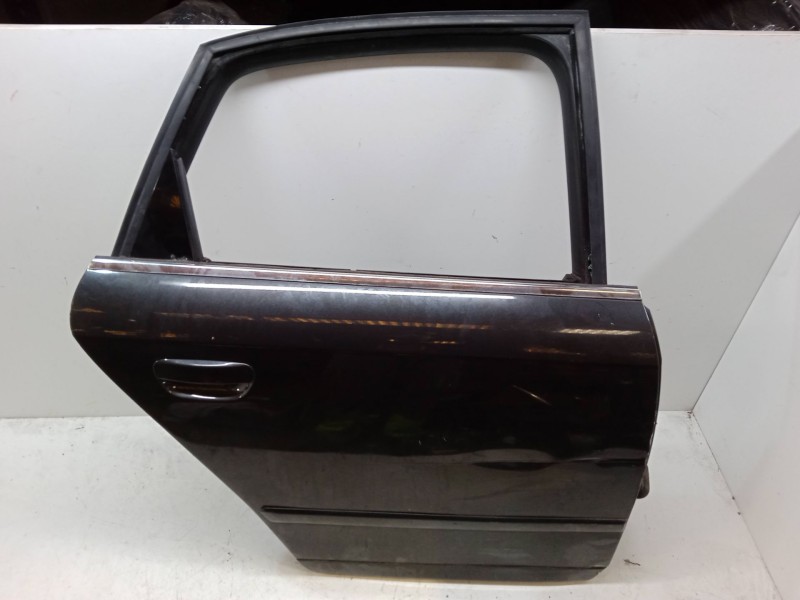 Recambio de puerta trasera derecha para audi a4 b7 (8ec) 2.0 tdi 16v referencia OEM IAM   