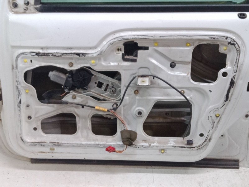 Recambio de puerta delantera derecha para renault kangoo (kc0/1_) 1.5 dci (kc08, kc09) referencia OEM IAM   