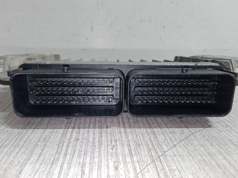Recambio de centralita motor uce para renault twingo i (c06_) 1.2 (c066, c068) referencia OEM IAM 82000590868200044437  S1101380