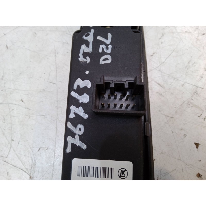 Recambio de mando elevalunas delantero izquierdo para skoda fabia ii (542) 1.4 tsi rs referencia OEM IAM   