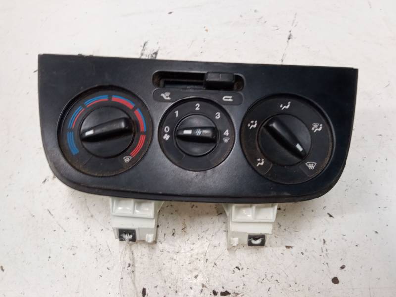 MANDO CALEFACCION / A/A 105G7340100 