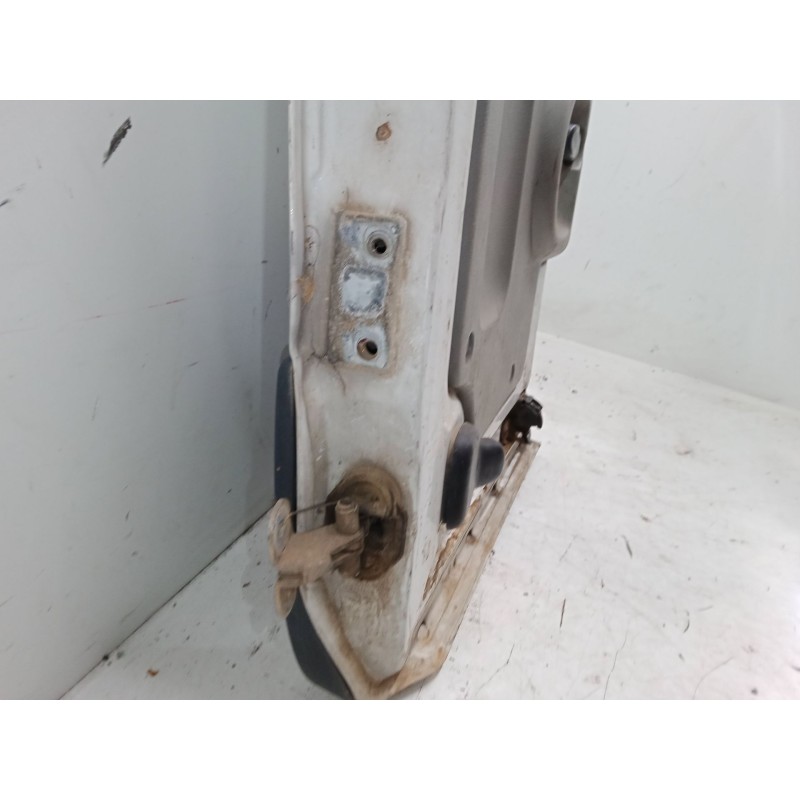 Recambio de porton trasero derecho para renault kangoo (kc0/1_) 1.5 dci (kc08, kc09) referencia OEM IAM   